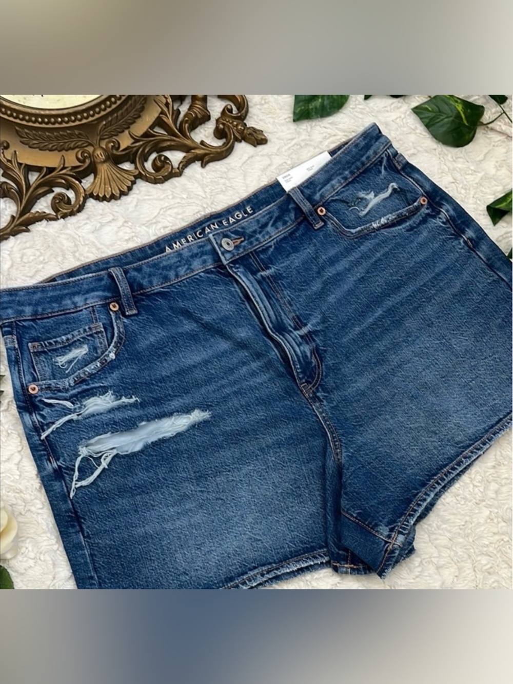 NWT American Eagle Mom Shorts